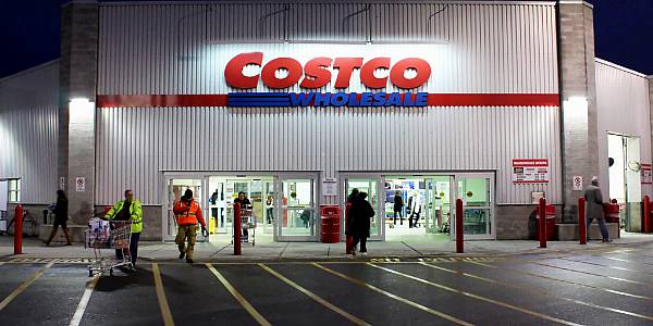 Costco Falls On Concerns Over Membership Renewals, Margins