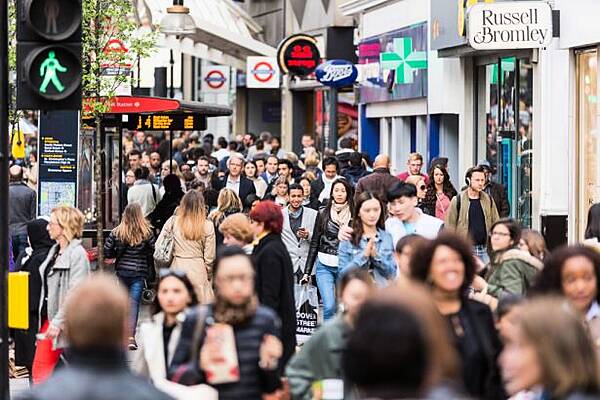 UK Shop Prices Fall At Fastest Pace Since At Least 2006: BRC