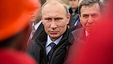 Putin Looking To Extend Embargo On EU Food Imports: Reports