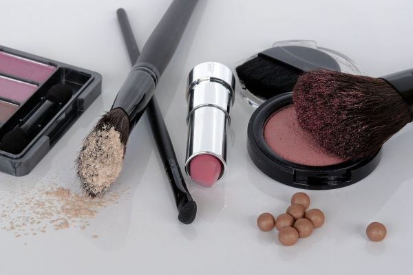 Spanish Consumers Spend More On Cosmetics And Beauty