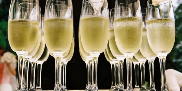 Festive Season Boosts Italian Sparkling-Wine Sales