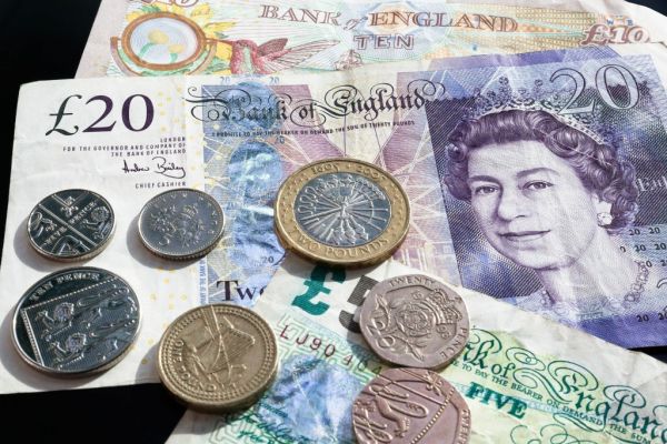 Brexit-Hit Pound Set For Worst Month Versus Dollar Since October