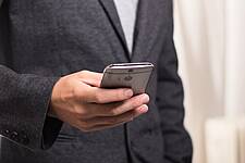 Aldi Expands Online Mobile Phone Store