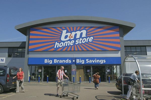 Discount Retailer B&amp;M Opens New Store In Llandudno, Wales