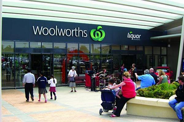 Australian Grocer Woolworths Warns Food Earnings To Fall As Shoppers Seek Bargains