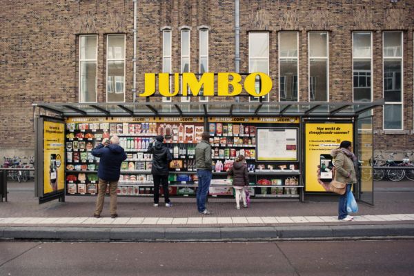 Jumbo Invents Pop-Up Bus-Stop Shop