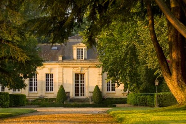 Wine Producer Castel Launches First Crémant de Bordeaux