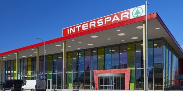 Spar Hungary Hypermarket Wins Store Of The Year