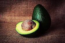 Netto Marken-Discount Introduces 'Apeel' Coated Avocados