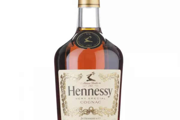 Hennessy and the NBA team up for global partnership - LVMH
