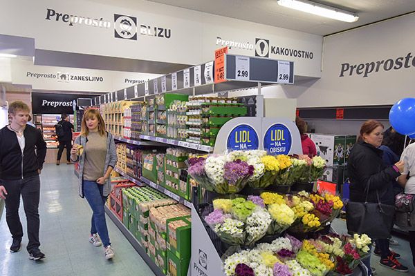 Lidl Slovenije Introduces 'Pop Up Store' In Celje