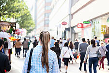 UK Retailers Report Higher Spending In March: BRC