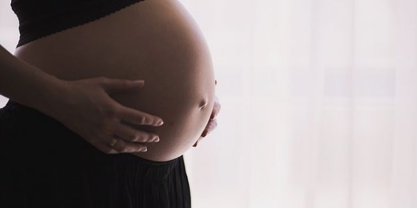 Larger Pregnancy Warning Label Angers Winemakers