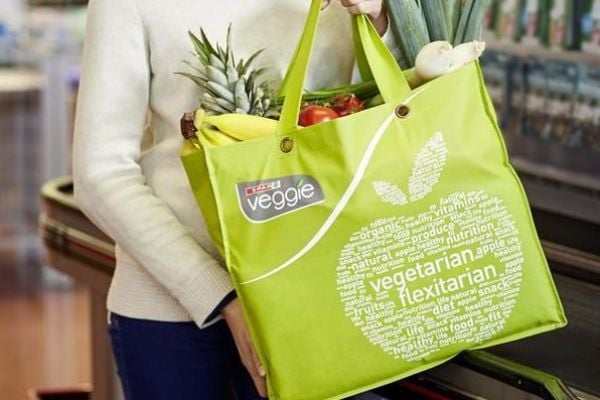 Spar Austria Discounts Reusable Bags, Discourages Plastic Sacks