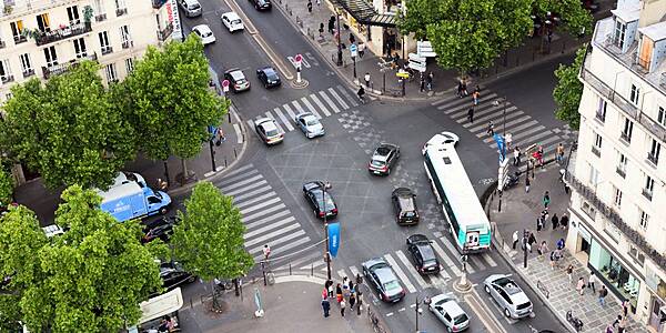 French Consumer Spending Recovered In October, INSEE Says