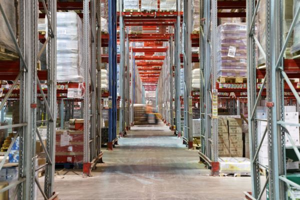 Warehouses Get Bigger, Taller And Faster As E-Commerce Takes Off