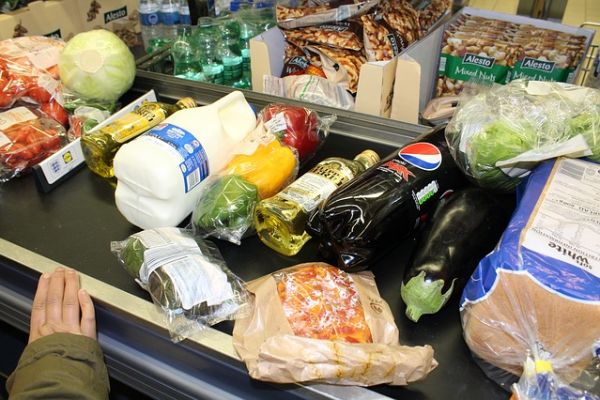 Average UK Shopping Basket Becomes Healthier, Study Finds
