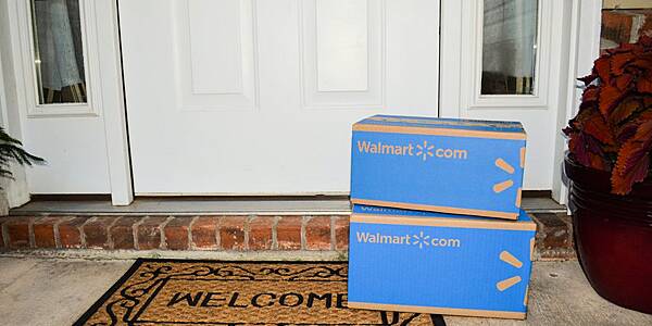 Walmart's Web Push Includes Turning CEO Into Yoga-Mat Salesman