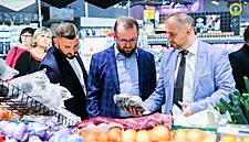 Carrefour Signs First Farmer Contracts In Poland