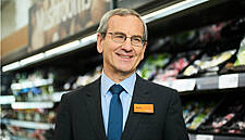 Sainsbury's Defends New Chairman From Criticism Over Lloyds Role