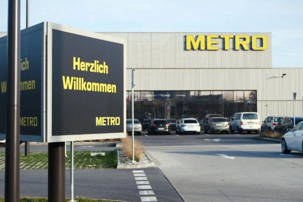 Metro Opens First Zero-Energy Store In Austria With Modern-Expo
