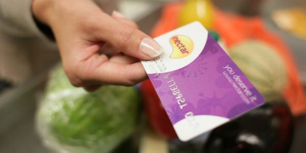 Britain's Sainsbury's Offers Lower Prices To Loyalty Card Holders