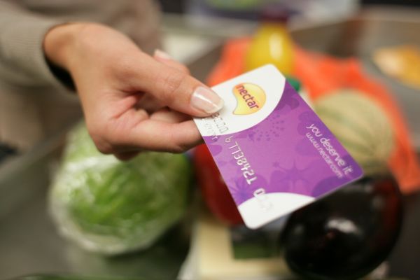 Britain's Sainsbury's Offers Lower Prices To Loyalty Card Holders