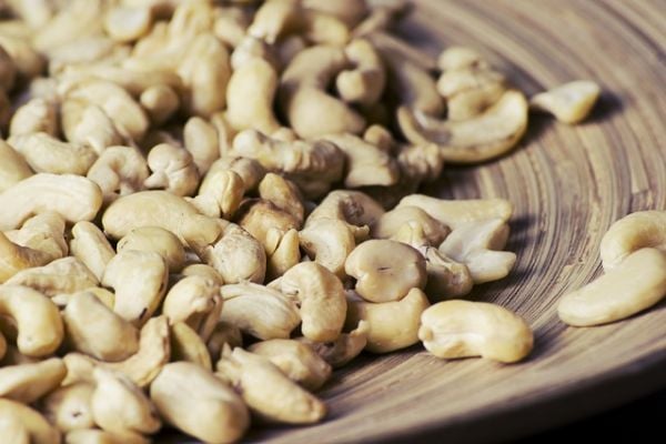 Asian Competition Drives Ivory Coast's Cashew Processors To Bankruptcy