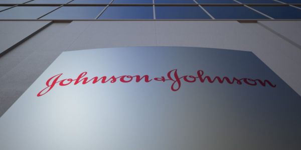 Johnson & Johnson Forecasts Weak Annual Profit, Misses Revenue Estimates