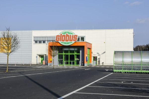 Globus Sales Director Scheid Steps Down