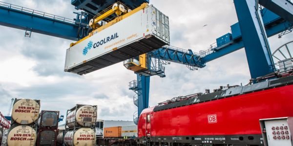 Euro Pool System Launches New Rail Service For Transporting Fresh Produce