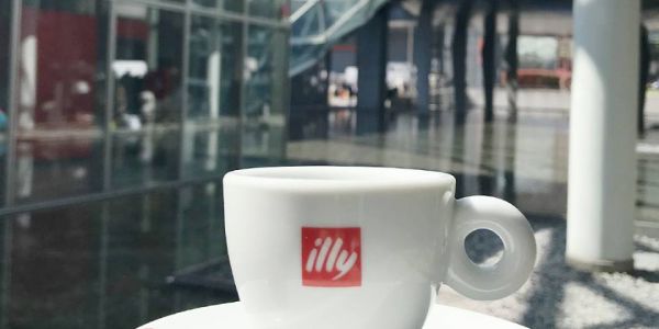 Italy's illycaffe Buys Its British Distributor