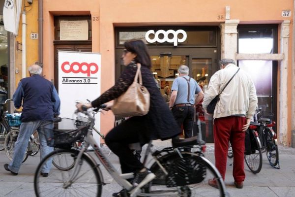 Slow Hypermarket Sales Drag Down Italian Retailer Coop Alleanza 3.0
