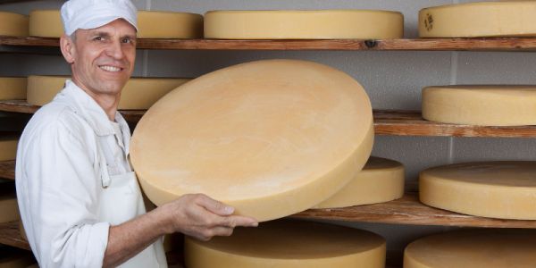 Spar Austria Expands Organic Cheese Offering