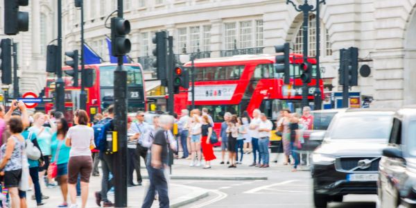 UK Retail Sales Slump Points To New Risk Of Recession