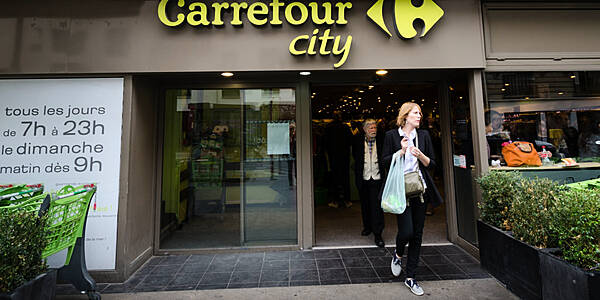 Carrefour Gains On E.Leclerc At Summit Of French Supermarket Sector