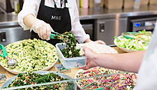 Marks & Spencer Introduces Discounts For Customers With Reusable Containers