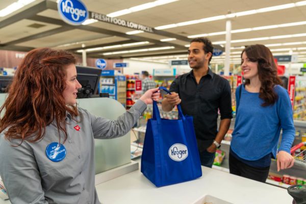 Kroger Sees Annual Profit Above Estimates