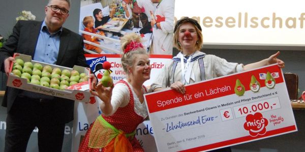 Red Noses Clowns Surprise Visitors At FruitLogistica 2019