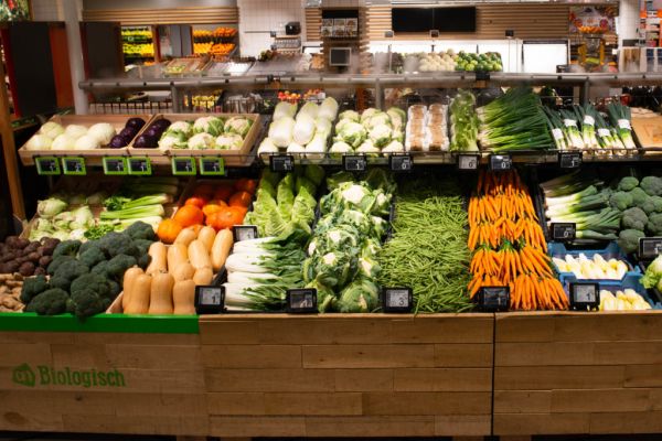 Albert Heijn Trials Plastic-Free Fruit And Vegetable Department