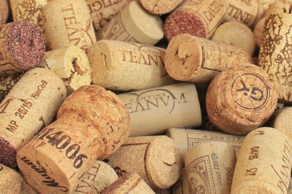 Organic Wine To See A CAGR Of 9.2% To 2022: IWSR