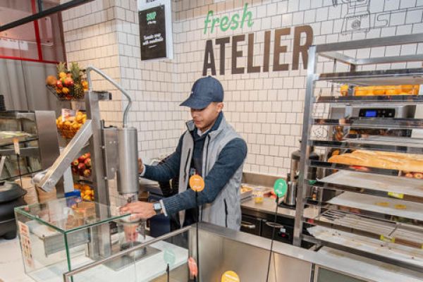 Delhaize Teams Up With Deliveroo And Takeaway.com For Meal Deliveries