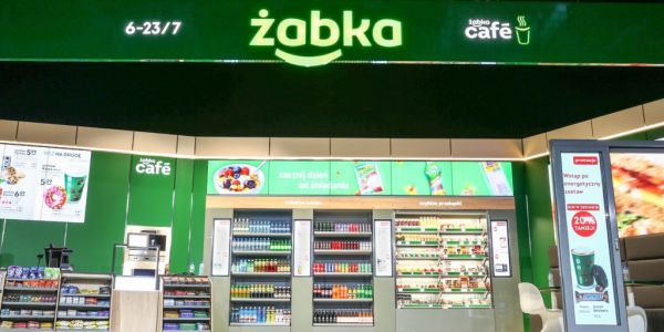 Żabka Launches 90 Seasonal Stores In Tourist Destinations