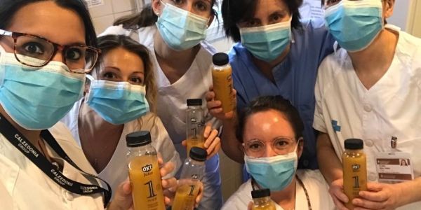 Fruits de Ponent Donates Fruit Juice To Hospitals In Lleida