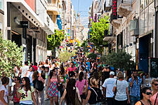 Greek Retail Sales Rose 10.1% In January, Study Finds