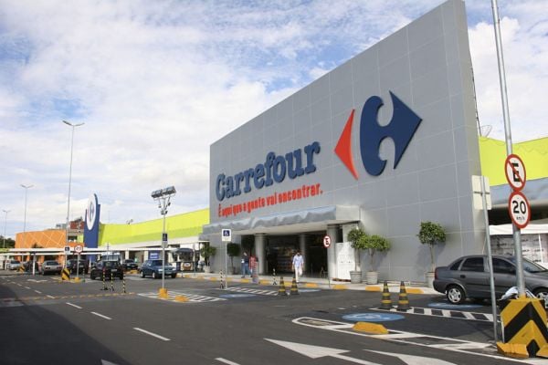 Carrefour Brasil's E-Commerce Surges, But Coronavirus Costs Curb Gains