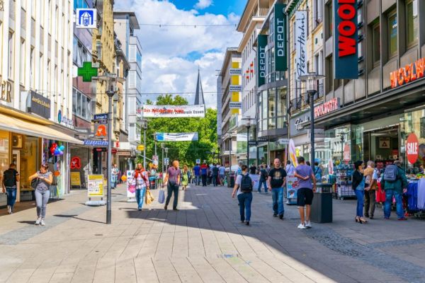 German Retailers, Landlords Agree Guidelines To Cut Rent