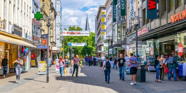 German Retailers, Landlords Agree Guidelines To Cut Rent