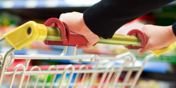 Colruyt Distributes Removable And Reusable Grips For Shopping Trolleys