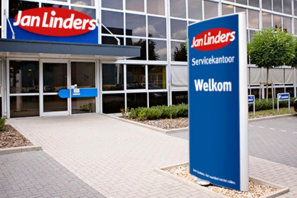 Dutch Grocer Jan Linders Sees Business Turnaround Gain Momentum